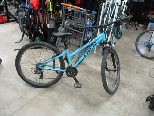 Used Trek 820 26'' 21 Speed Mountain Bike