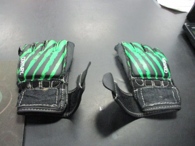 Load image into Gallery viewer, Used Century Size S/m Brave Martial Art Gloves
