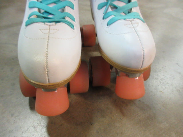 Load image into Gallery viewer, Used Impala Sidewalk Roller Skates Size 8
