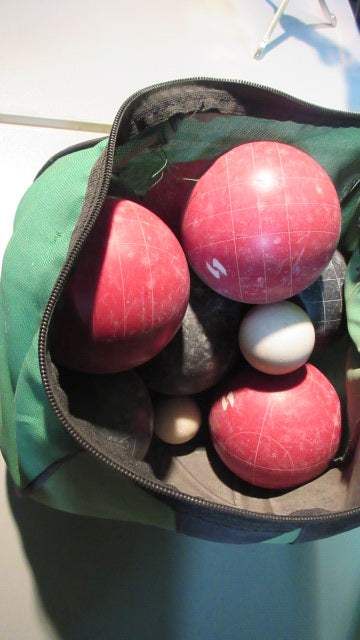 Load image into Gallery viewer, Used Sportcraft Bocce Balls Set of 10 - Includes Bag
