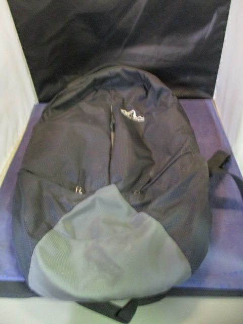 Used American Outback Backpack Peak Hydration Backpack