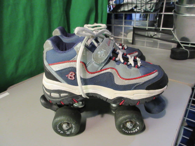 Load image into Gallery viewer, Used Britney Spears Skechers 4 Wheelers Roller Skates Size 4
