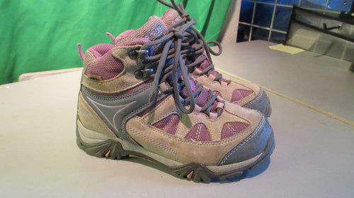 Used Hi-Tec Altitude Youth 13K Hiking Shoes