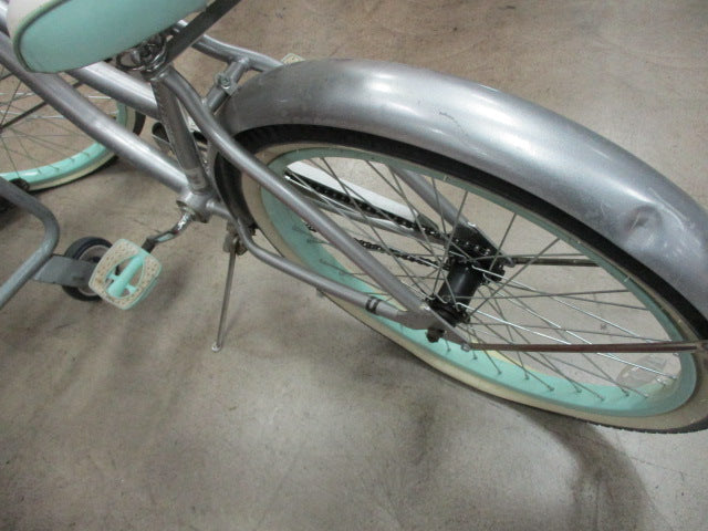 Load image into Gallery viewer, Used Huffy Cranbrook 24&#39;&#39; Beach Cruiser (NEED BIKE INNER TUBE)
