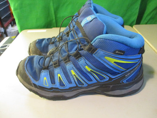 Used Salomon Goretex Size 6 hiking shoes