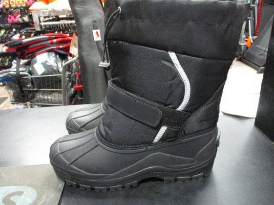 Used Ladies Size 9 Winter Boots