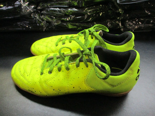 Used Adidas 15.3 Indoor Soccer Cleats Size 2.5