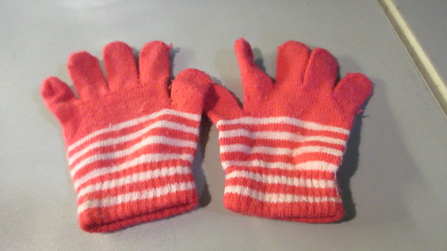 Load image into Gallery viewer, Used Toddler Pink/White Knit Gloves
