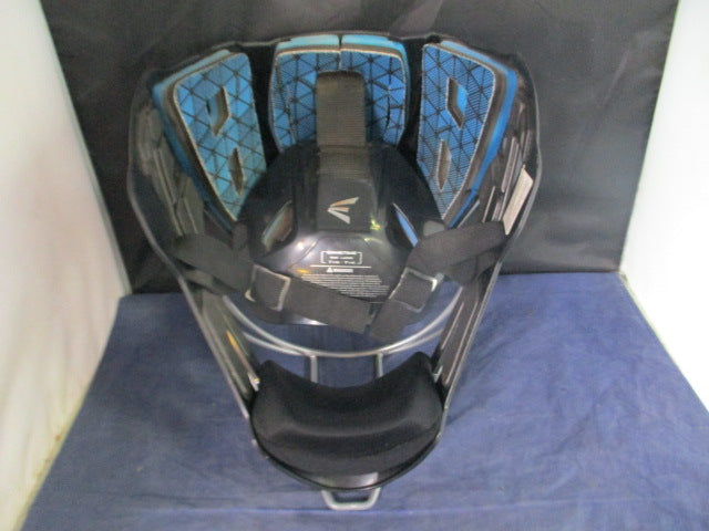 Load image into Gallery viewer, Used Easton Gametime Catcher&#39;s Helmet Size 7 1/8 - 7 1/2&quot;
