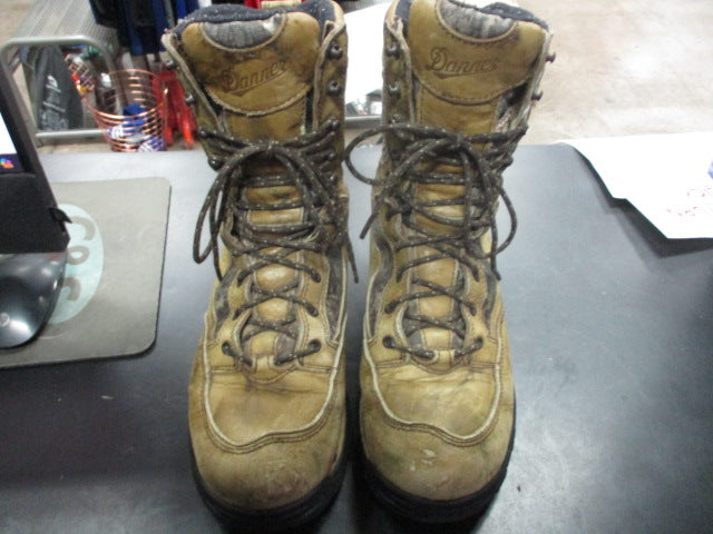 Load image into Gallery viewer, Used Danner Gore-Tex High Top  Hiking Boots Womens Size 9
