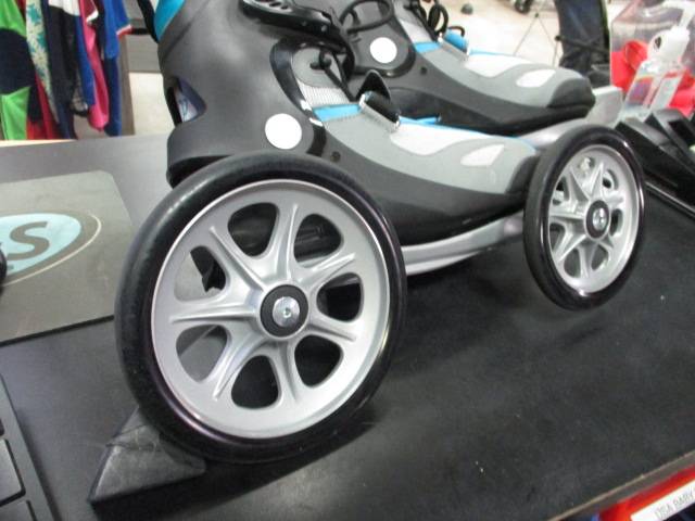 Load image into Gallery viewer, Used LandRoller Terra 9 Large Wheel In-Line Skates Size 9.5 (BROKEN BUCKLE)
