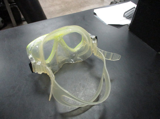 Used International Divers Scuba Mask