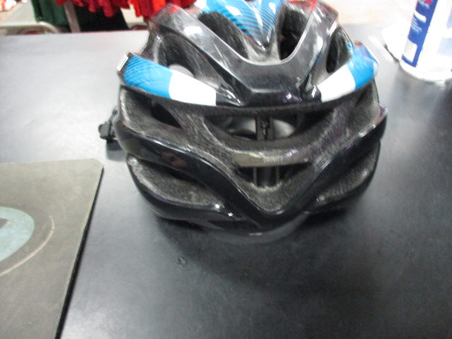 Load image into Gallery viewer, Used Giro Trinity Size 51-61CM Bicycle Helmet
