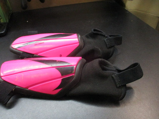 Used Nike Soccer Shin Guards Size Small