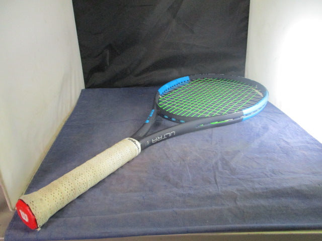 Load image into Gallery viewer, Used Wilson Ultra 100 v2 27&quot; Tennis Racquet - scratches
