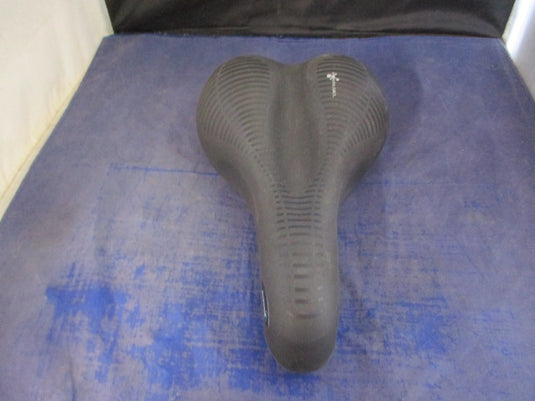 Used Selle Royal Avenue RoyalGel Bicycle Seat - small tear