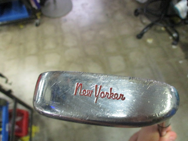 Load image into Gallery viewer, Used New Yorker 35.5&quot; Putter
