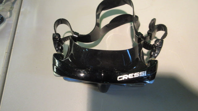 Load image into Gallery viewer, Used Cressi Black Scuba Mask
