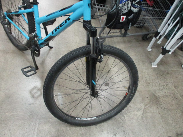 Load image into Gallery viewer, Used Trek 820 26&#39;&#39; 21 Speed Mountain Bike
