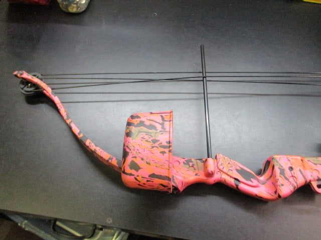 Load image into Gallery viewer, Used SA Sports Majestic Recurve Compound Youth Archery Bow - RH
