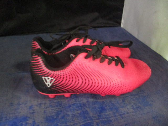 Load image into Gallery viewer, Used Vizarri Pink Size 5.5 Soccer Shoes
