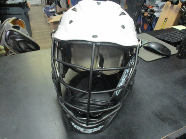 Load image into Gallery viewer, Used Cascade CPV-R Lacrosse Helmet Sz M/L
