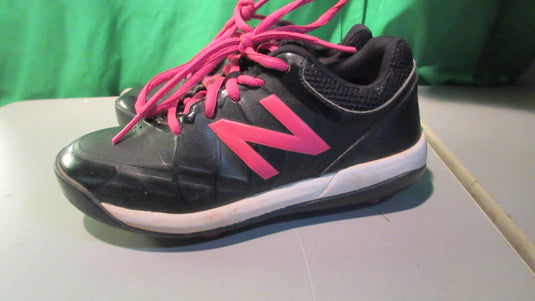 Used New Balance Youth 13.5Y Cleats