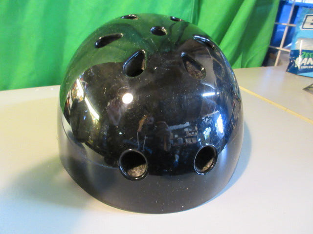 Load image into Gallery viewer, Used RU Skate Helmet Size Large
