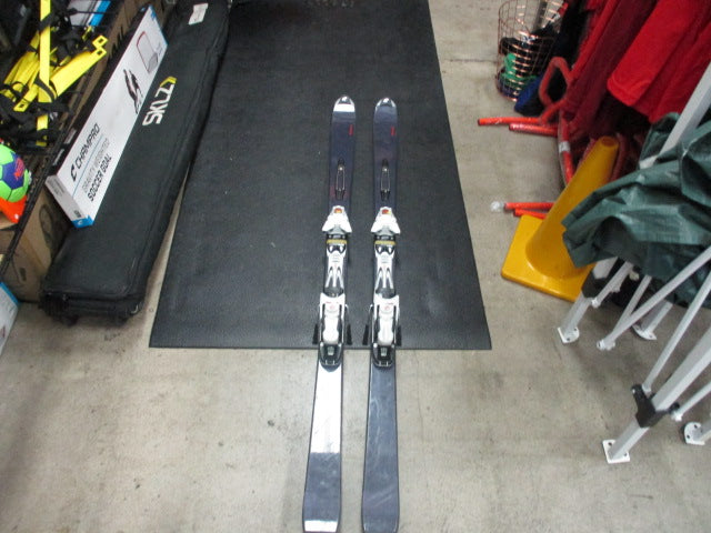 Load image into Gallery viewer, Used Nordica 156CM Downhill Skis With Tyrolia Bindings
