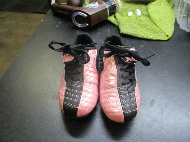 Load image into Gallery viewer, Xara Pink &amp; Black Soccer Cleats Youth Size 10
