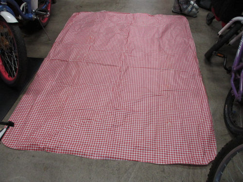 Used Camping Table Cloth With Clips