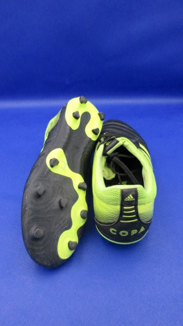 Load image into Gallery viewer, Used Adidas Copa 19.3 Youth Firm Ground Size Y4.5 Soccer Cleat
