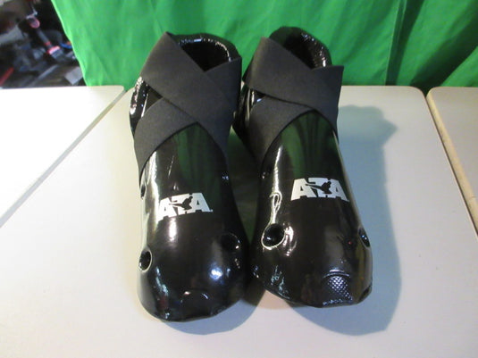 Used Century ATA MMA Foam Shoes Size Medium