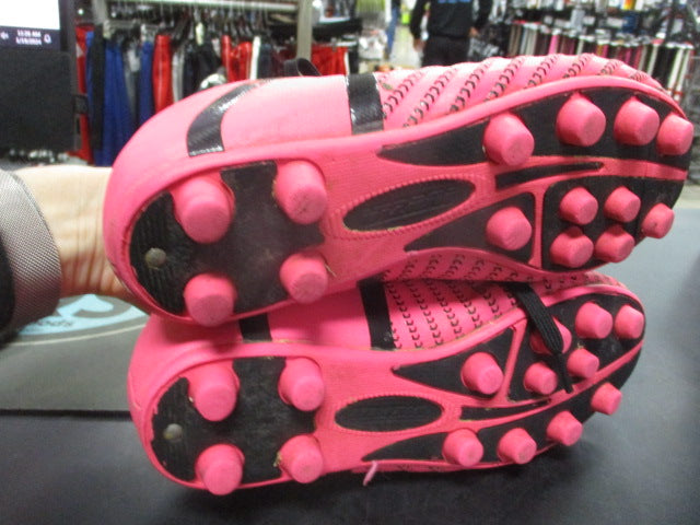 Load image into Gallery viewer, Used Pink Vizari Soccer CLeats Size 3
