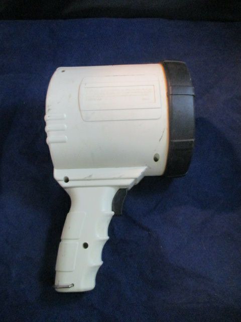 Load image into Gallery viewer, Used Night Blaster Rechargeable 2,000,000 Candlepower Spotlight w/ Charger
