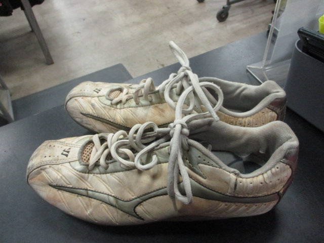 Load image into Gallery viewer, Used Warrior Lacrosse Cleats Size 8
