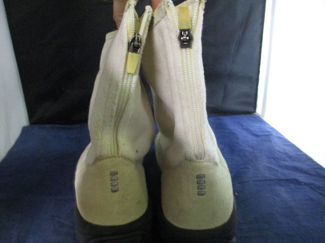 Load image into Gallery viewer, Used Lands End Boots Size 7
