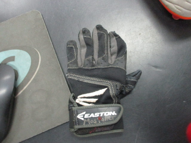 Load image into Gallery viewer, Used Easton Single Batting Glove - Youth
