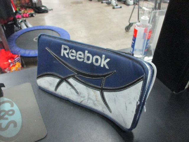 Load image into Gallery viewer, Used Reebok 9000 INT Hockey Goalie Blocker Size - Intermediate
