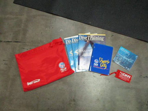 Padi Dive Kit Log Book / Nametag / DVD / Dive Magazines