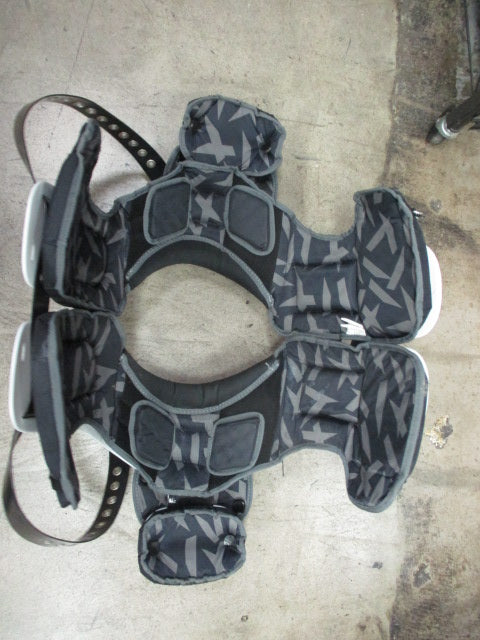 Load image into Gallery viewer, Used Xenith Element 3XL Lineman Football Shoulder Pads
