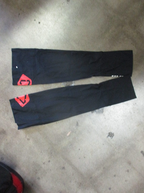 Used Leatt Leg Protective Sleeves