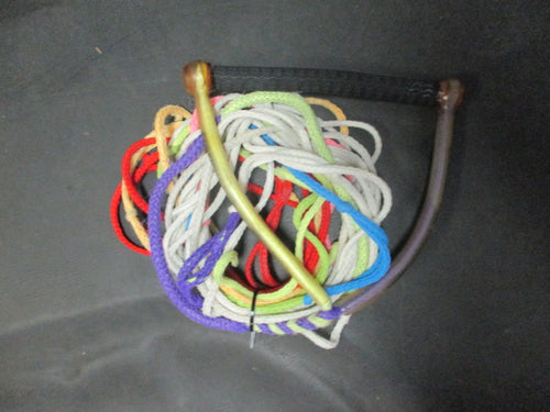 Used Straight Line Tournament Tow Rope and Handle