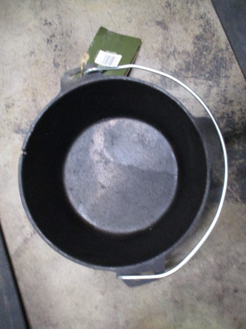 Load image into Gallery viewer, Used Cabela&#39;s 10&quot; Cast Iron Dutch Oven -Does Not Have Lid
