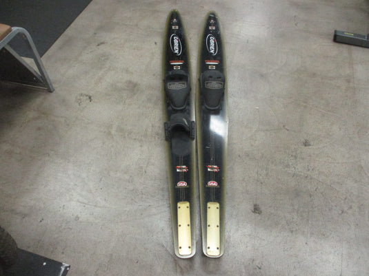 Used O'Brien Performer Sport Water Skis