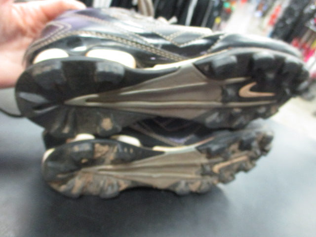 Load image into Gallery viewer, Used Nike Expand Tech Cleats Size 3
