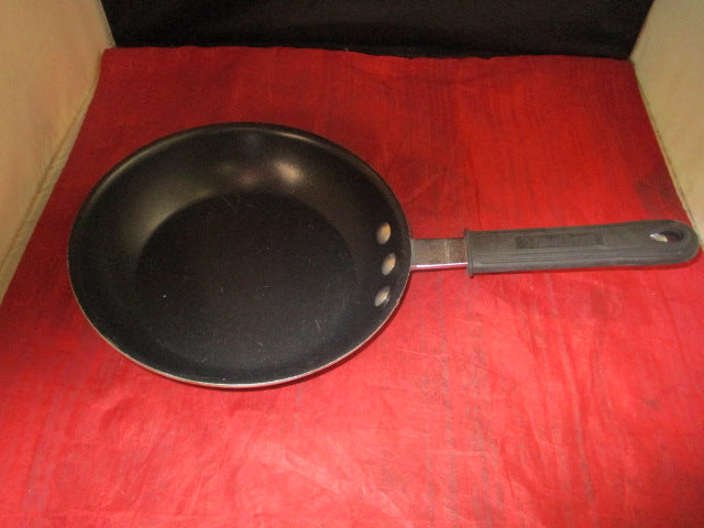 Load image into Gallery viewer, Used Wearever Cooking Pan - 8&quot;
