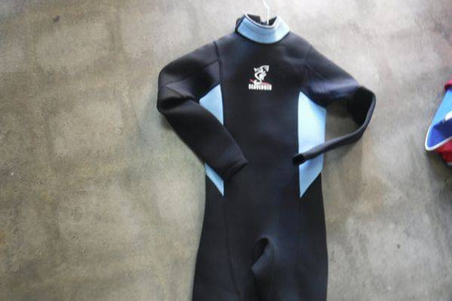 Used Youth Seavenger Wetsuit Size 10