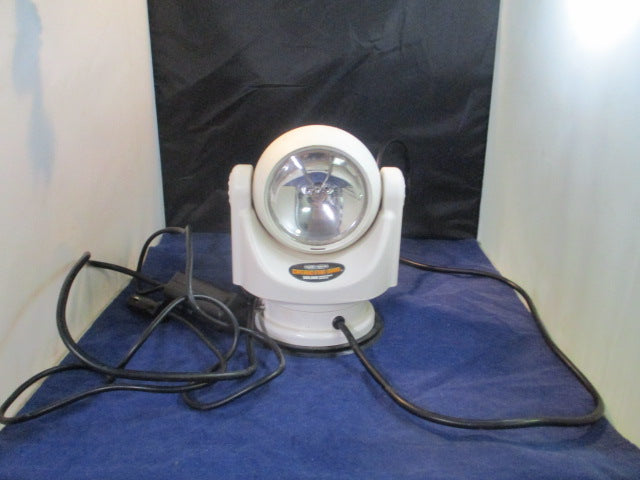 Load image into Gallery viewer, Used Optronics Motion Pro 1000 500,000 CP Spotlight
