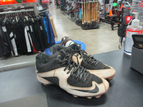 Used Nike Metal Cleats Size 6